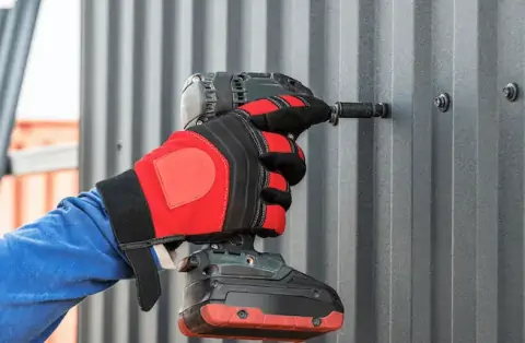 Travaux de zinguerie - Saint-Julien-de-Chédon